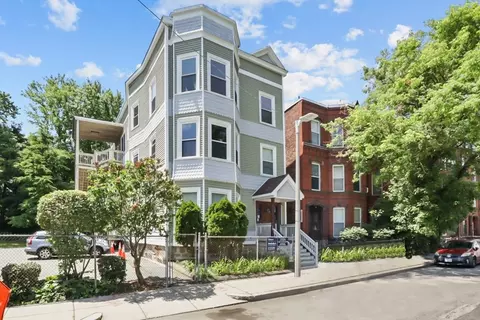 73 Waverly St #2, Boston, MA 02119