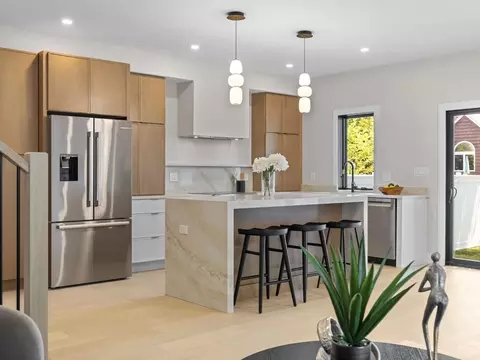 154 Lexington St #154, Newton, MA 02466
