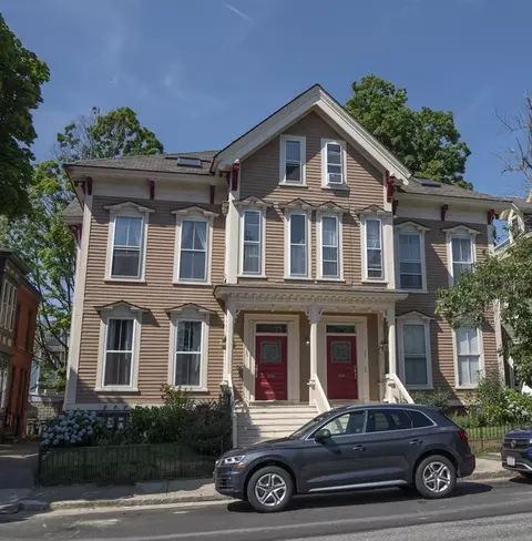 10 Park St #4, Haverhill, MA 01830