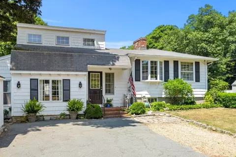74 Brimbal Ave, Beverly, MA 01915 photo 4