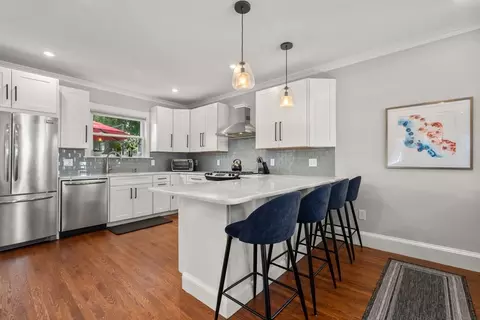 40 Westmount Ave, West Roxbury, MA 02132