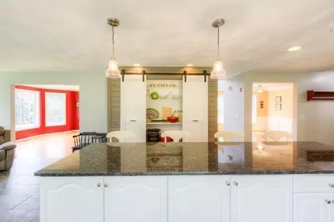 45 Blueberry Hl, Webster, MA 01570 photo 12