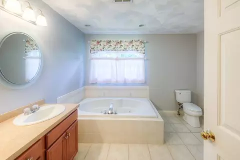 45 Blueberry Hl, Webster, MA 01570 photo 28