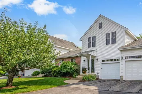12 Marisa Ln #12, Walpole, MA 02081