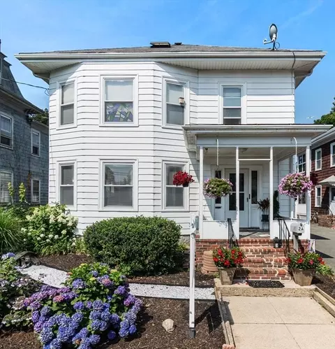 2 Linden St # A, Salem, MA 01970