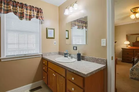 13 Myra Ln #8, Worcester, MA 01606 photo 19
