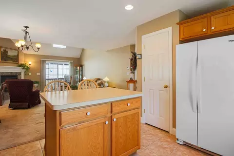13 Myra Ln #8, Worcester, MA 01606 photo 6
