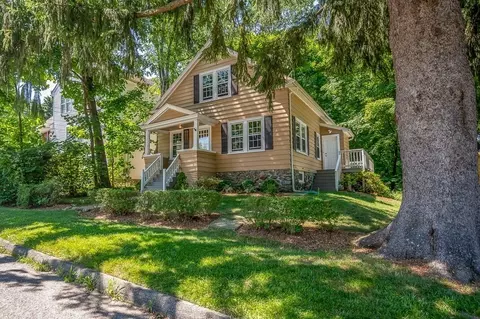 33 Governors St, Worcester, MA 01606