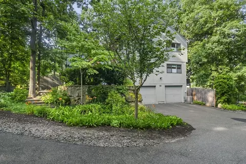 64 Mountain Gate Rd #64, Ashland, MA 01721