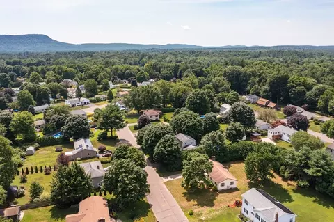 View/Area - 10 Concord Dr, Easthampton, MA 01027 photo 2 of 2
