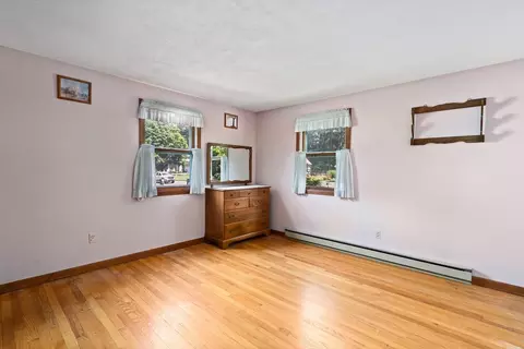 Bedroom - 10 Concord Dr, Easthampton, MA 01027 photo 1 of 3