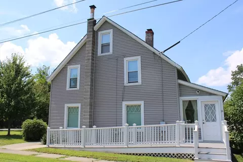 14 N St, Turners Falls, MA 01376