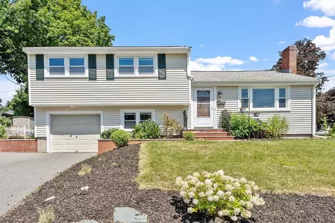 3 Gerald Rd, Framingham, MA 01701
