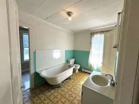 84 W Main St, Ware, MA 01082 photo 22