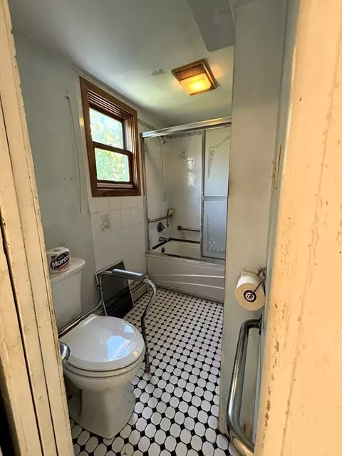 84 W Main St, Ware, MA 01082 photo 21