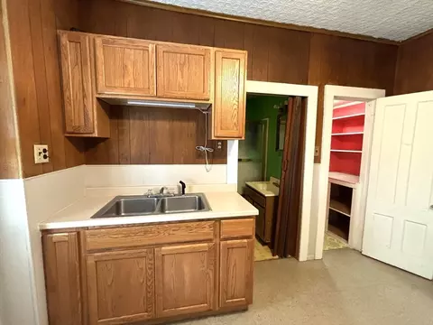84 W Main St, Ware, MA 01082 photo 28