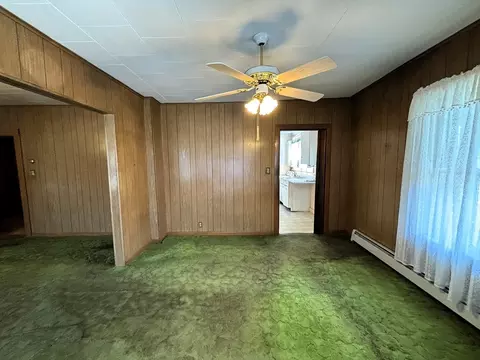 84 W Main St, Ware, MA 01082 photo 9
