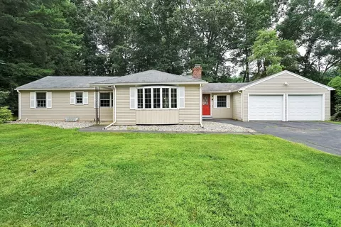 20 Devonshire Dr, Wilbraham, MA 01095