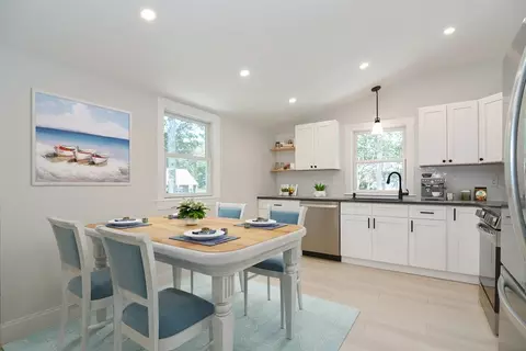 47 Forest Dr, Mashpee, MA 02649 photo 6