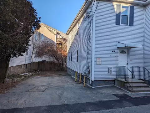 Exterior - 44 Tecumseh St, Fall River, MA 02721 photo 2 of 3