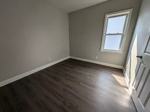 Bedroom - 44 Tecumseh St, Fall River, MA 02721 photo 4 of 6