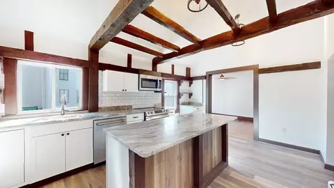 34 E Main St #1, Georgetown, MA 01833