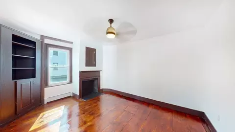 34 E Main St #1, Georgetown, MA 01833 photo 2