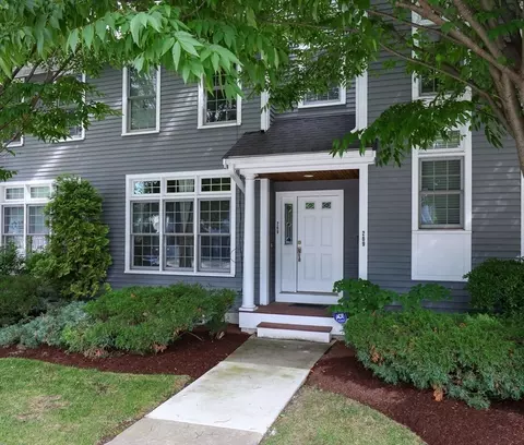 269 Watertown St #269, Newton, MA 02458