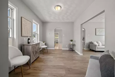 30 Winter St, Taunton, MA 02780