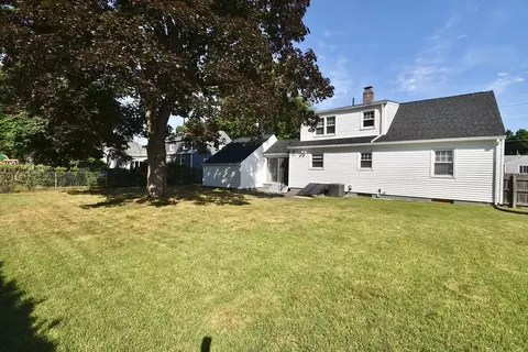 Exterior - 21 Barton St, Springfield, MA 01104 photo 7 of 8