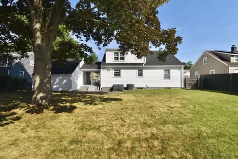 Exterior - 21 Barton St, Springfield, MA 01104 photo 8 of 8