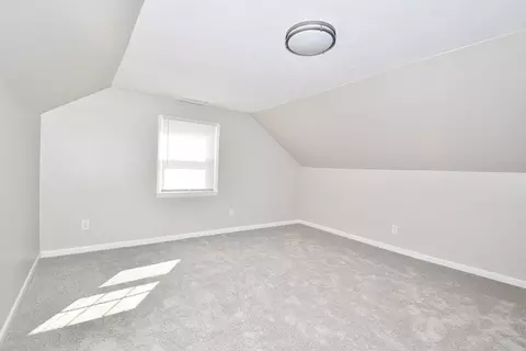 Bedroom - 21 Barton St, Springfield, MA 01104 photo 6 of 6