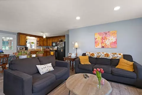 114 Emory St, Attleboro, MA 02703 photo 8