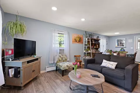 114 Emory St, Attleboro, MA 02703 photo 7