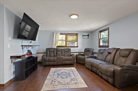 114 Emory St, Attleboro, MA 02703 photo 25