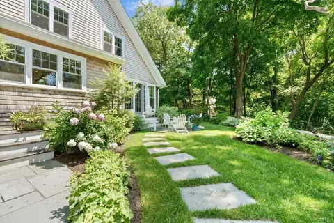 Exterior - 27 Bemis St, Weston, MA 02493 photo 12 of 15