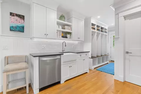 Entry Way - 27 Bemis St, Weston, MA 02493 photo 1 of 4