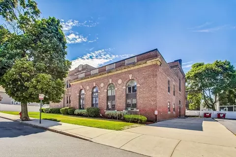 Exterior - 50 Floyd St #11, Everett, MA 02149 photo 1 of 8