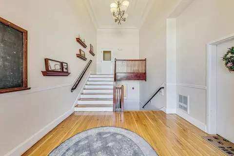 Entry Way - 50 Floyd St #11, Everett, MA 02149 photo 1 of 4
