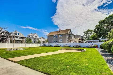 Exterior - 50 Floyd St #11, Everett, MA 02149 photo 5 of 8