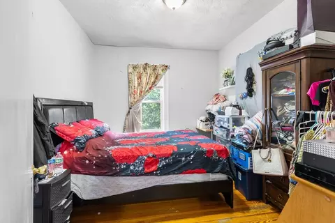 Bedroom - 15 Calhoun Ave, Everett, MA 02149 photo 5 of 8