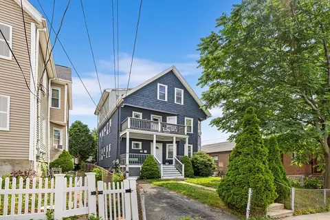Exterior - 15 Calhoun Ave, Everett, MA 02149 photo 2 of 5