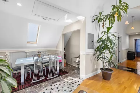 Dining - 15 Calhoun Ave, Everett, MA 02149 photo 1 of 1