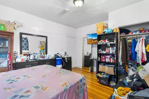 Bedroom - 15 Calhoun Ave, Everett, MA 02149 photo 3 of 8