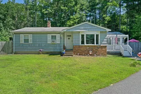 204 Pleasant St, Pembroke, MA 02359