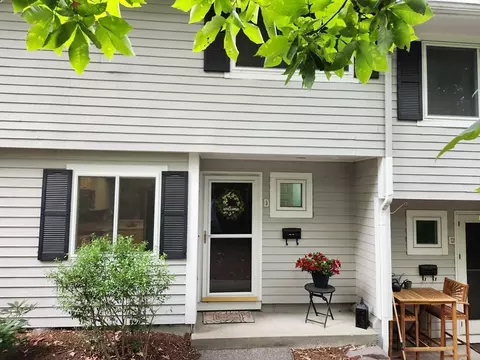 16 Beals Cove Rd #D, Hingham, MA 02043 photo 2