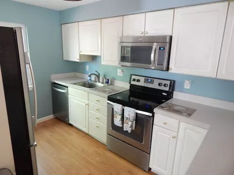 16 Beals Cove Rd #D, Hingham, MA 02043 photo 4