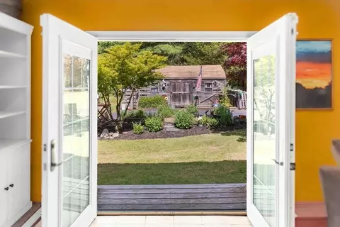 621 King St, Raynham, MA 02767 photo 15