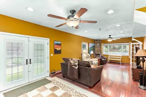 621 King St, Raynham, MA 02767 photo 14