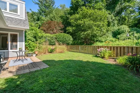 Exterior - 3 Blacksmith Rd #3, Milton, MA 02186 photo 2 of 3